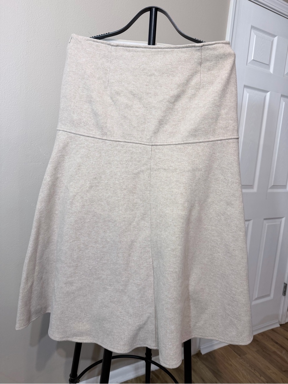 OGL Women’s Beige Solid A-Line Midi Skirt Size L Regular Fit Boot Skirt
